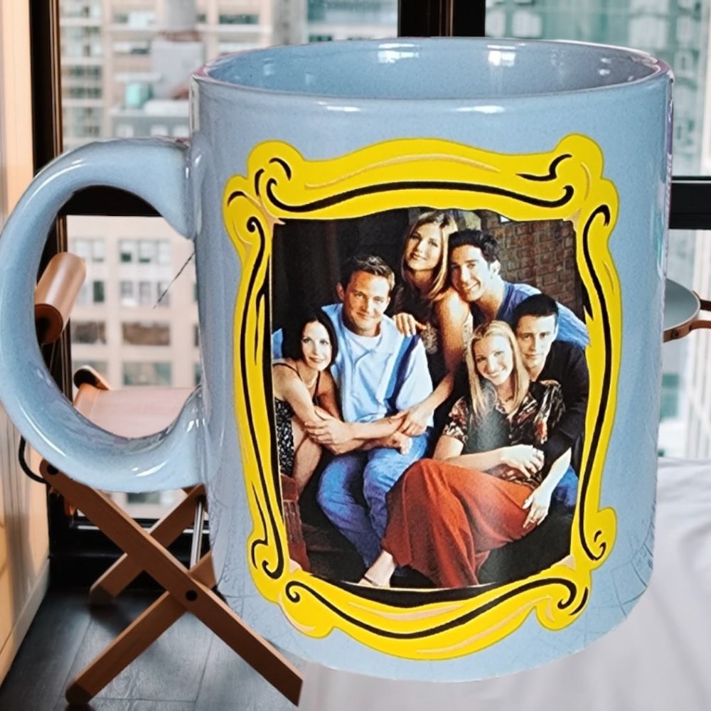 FRIENDS Tv Show Mug of "Yellow Door Picture Frame"